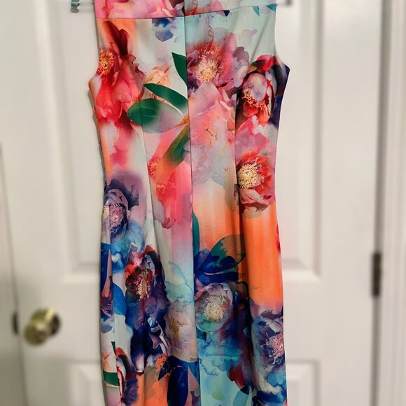 Calvin Klein Size 4 Floral Dress - Picture 3 of 5